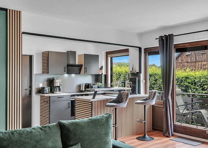 Stanma Luchspartment Ruhig Und Zentral Mit Grossem Balkon Und Kostenlosem Parkplatz
